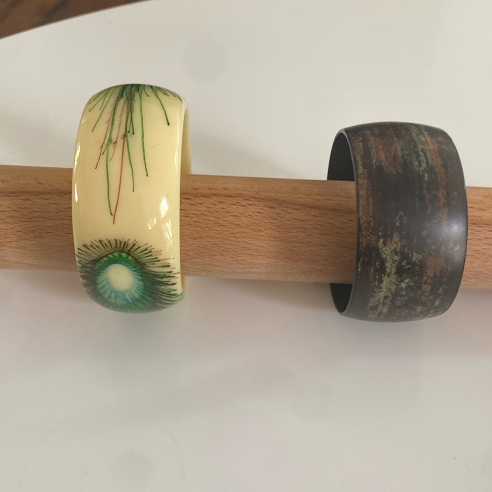 Set of two bangles